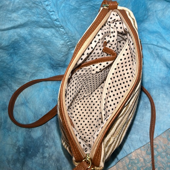 NWT MADDEN GIRL REVERSIBLE TOTE SET W/small shoulder bag - Picture 7 of 15